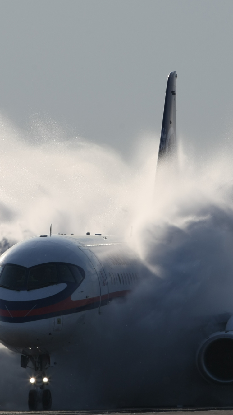 Обои авиация, авиакомпания, воздушное путешествие, аэрокосмическая техника, авиалайнер в разрешении 750x1334