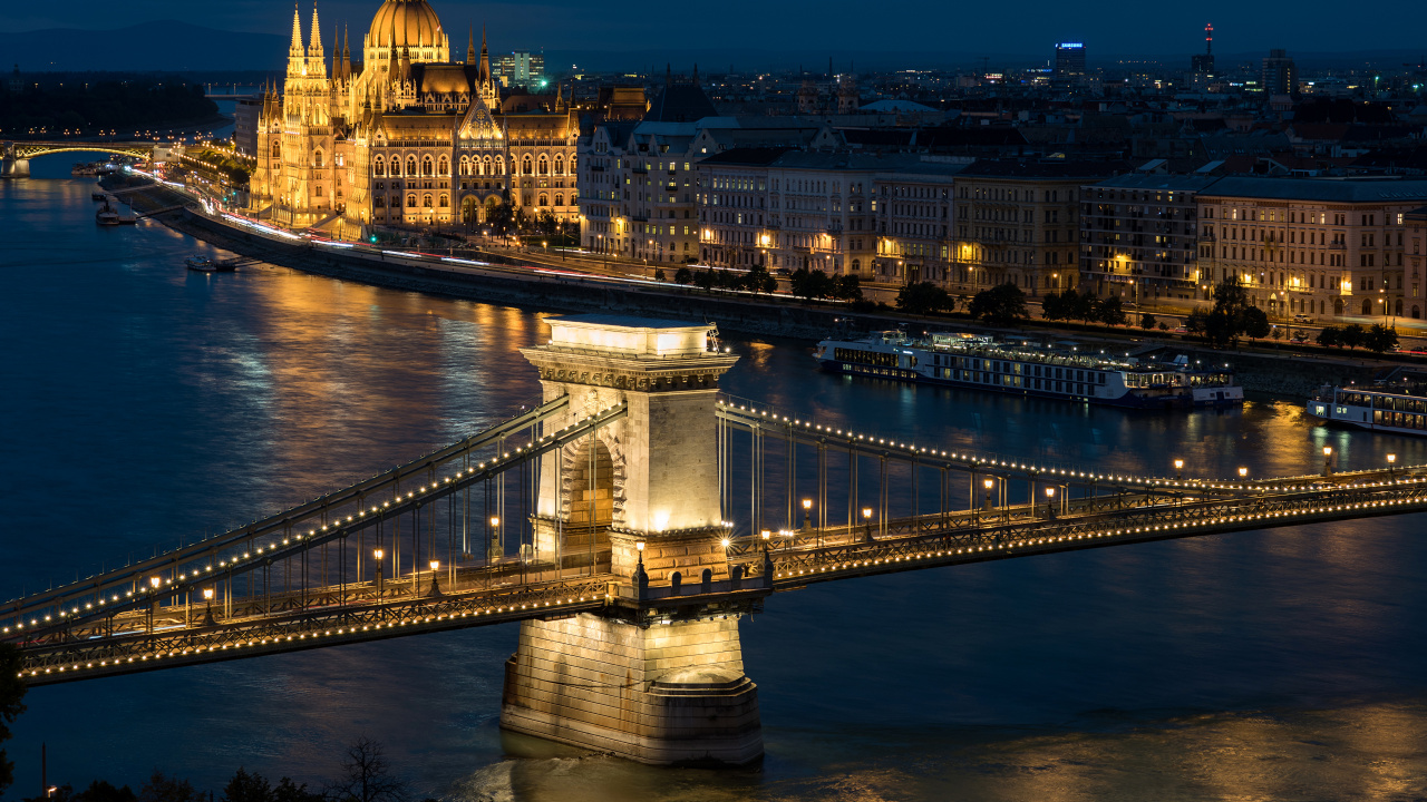 Обои Здание Венгерского Парламента, ночь, ориентир, отражение, мост в разрешении 1280x720