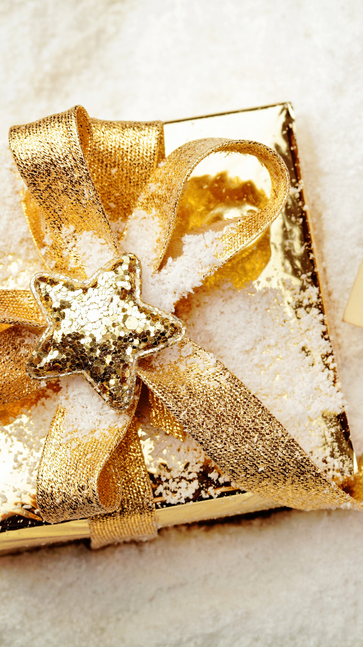 Обои Рождественский день, подарок, желтый, подарочная упаковка, настоящее время в разрешении 750x1334