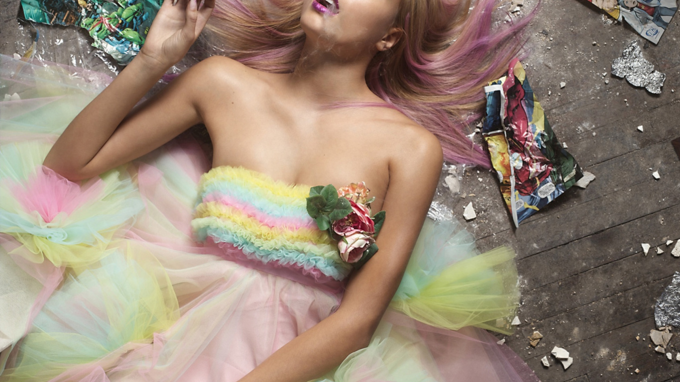 Обои модель, красота, розовый, блондин, девушка в разрешении 1366x768