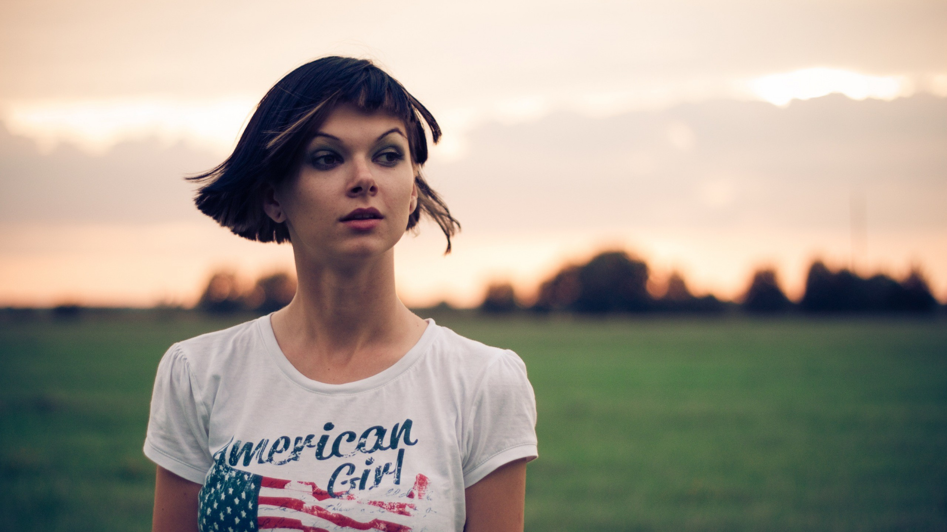 Обои красота, солнечный свет, лето, прохлада, забава в разрешении 1920x1080