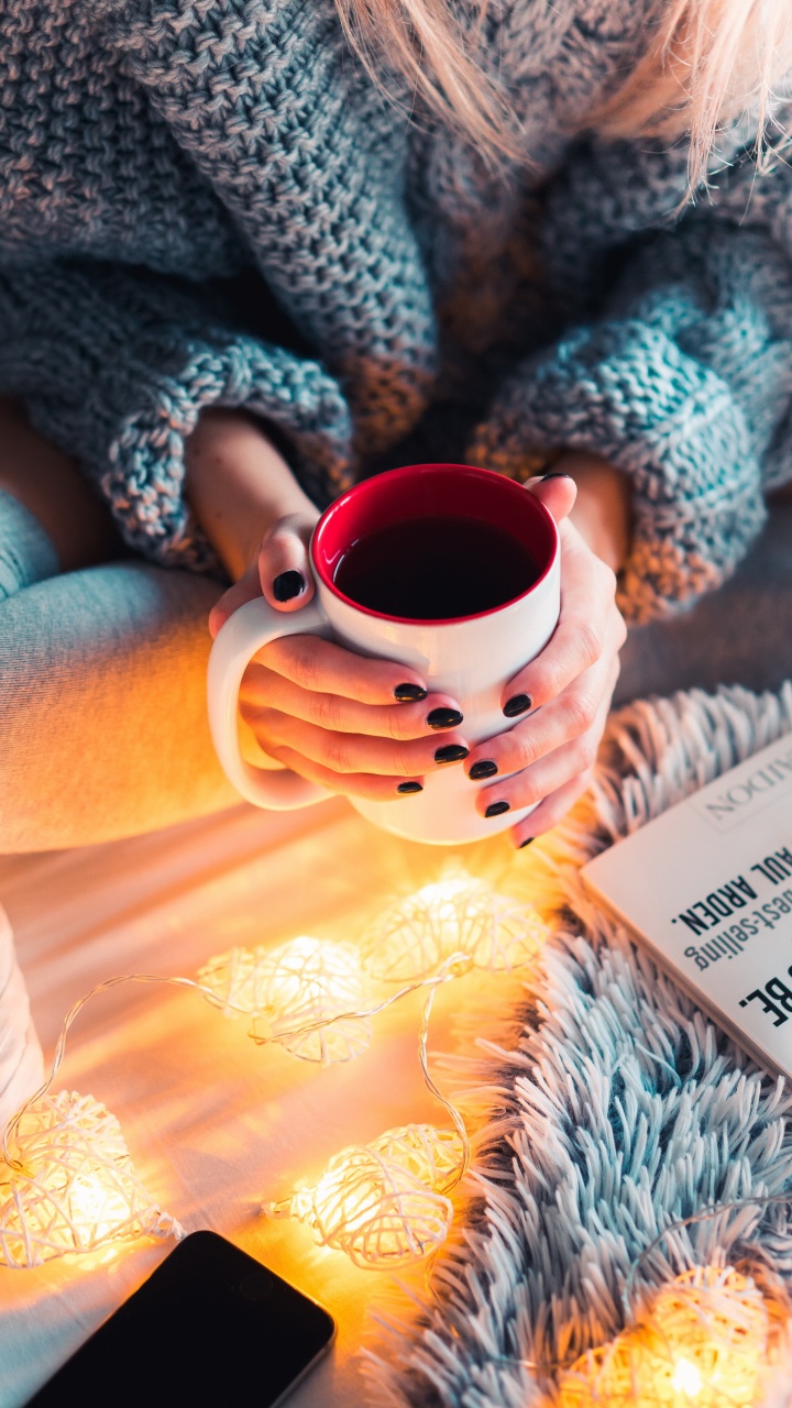 Обои осенние книги, кофе, кружка, книга, кофейная чашка в разрешении 720x1280