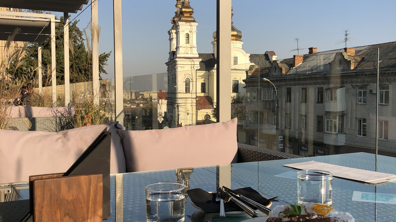 Обои квартира, serveware, посуда, блюда, блюдце в разрешении 1366x768