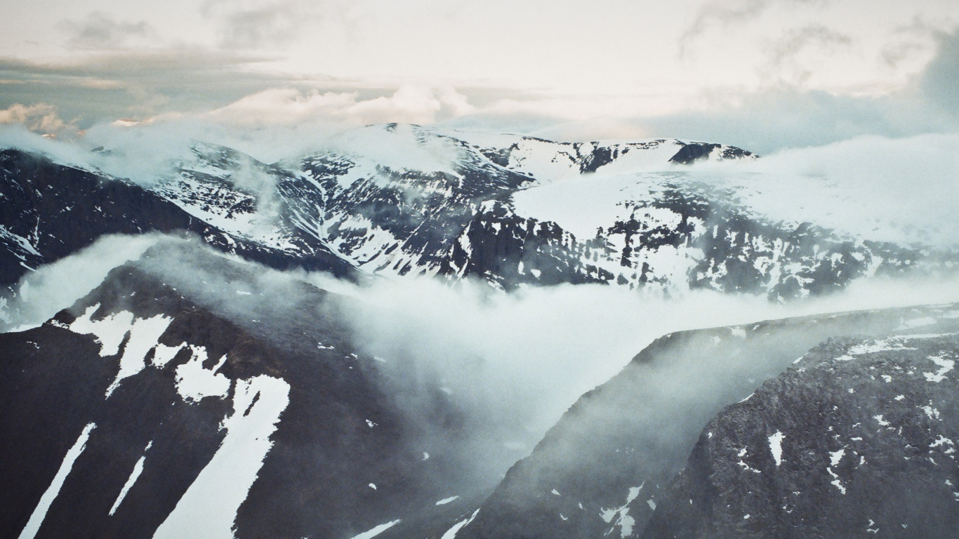 Обои ледник, ледяная шапка, горный хребет, нунатак, горный рельеф в разрешении 1366x768