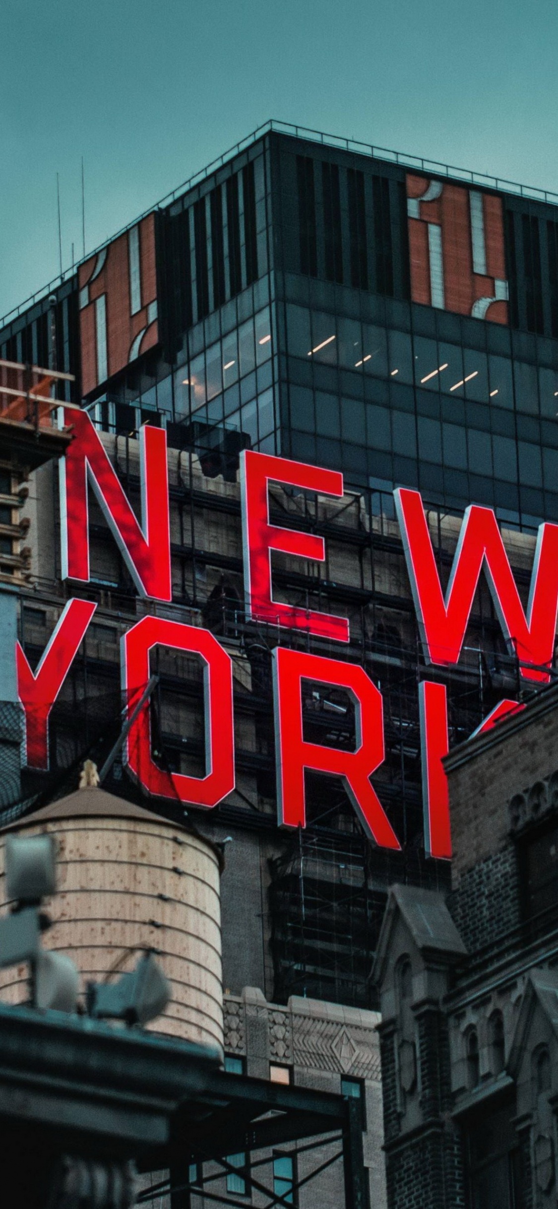 Обои Центральный парк, НьюЙорк, окно, здание, башня в разрешении 1125x2436