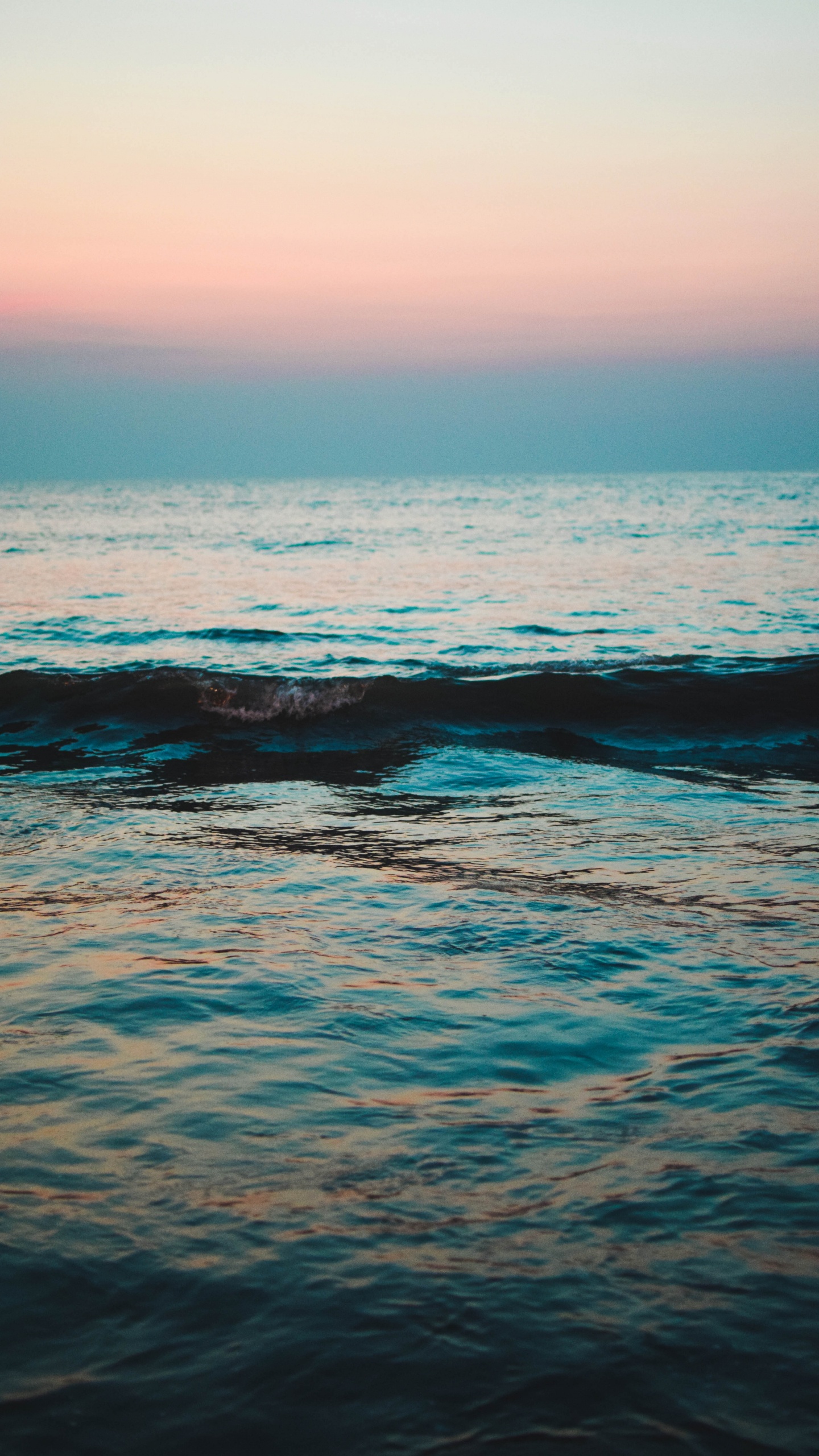 Обои ветровая волна, горизонт, водоем, море, океан в разрешении 1440x2560