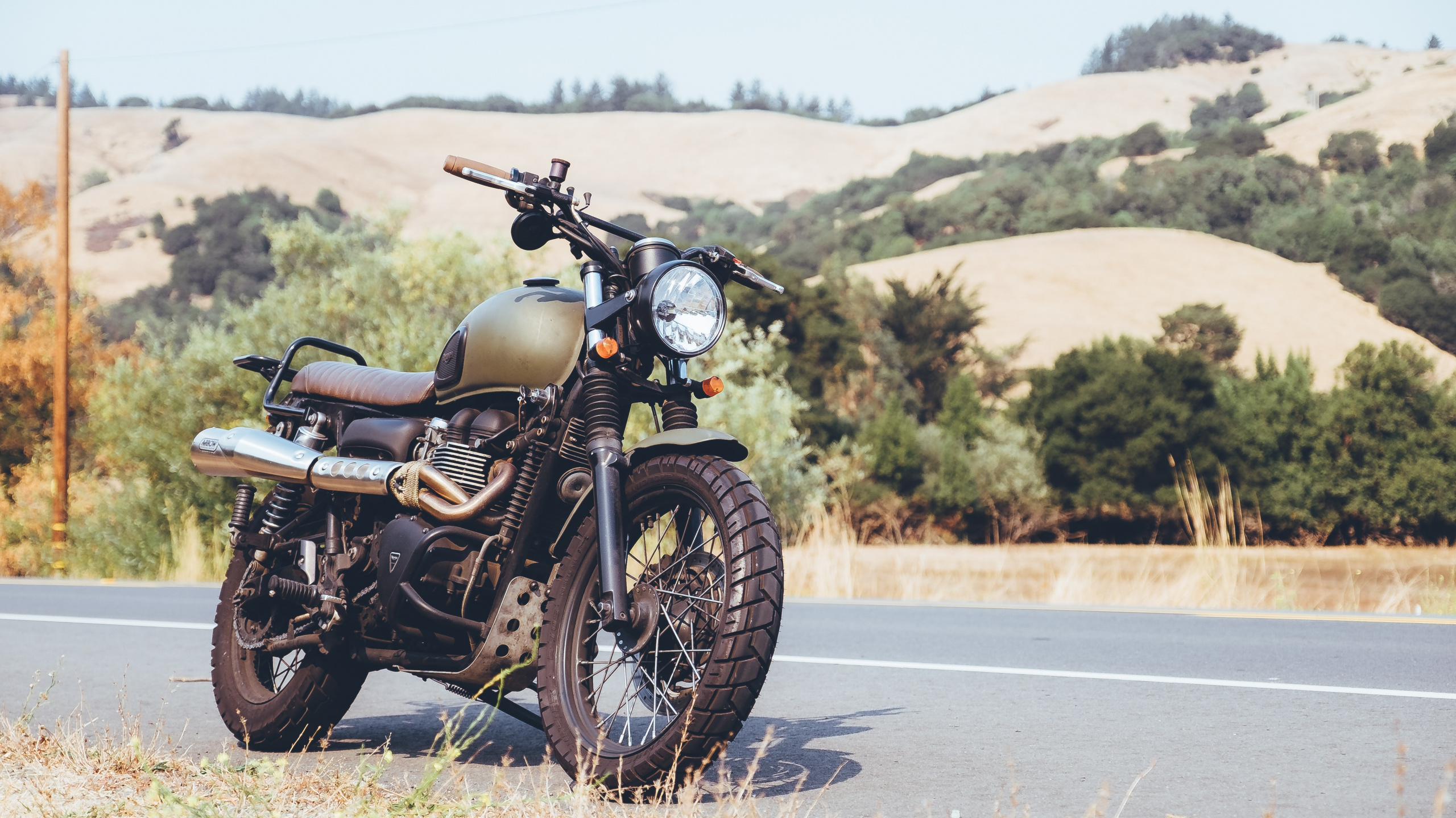 Обои мотоцикл, велосипед, крейсер, автомобильные шины, мотоспорт в разрешении 2560x1440