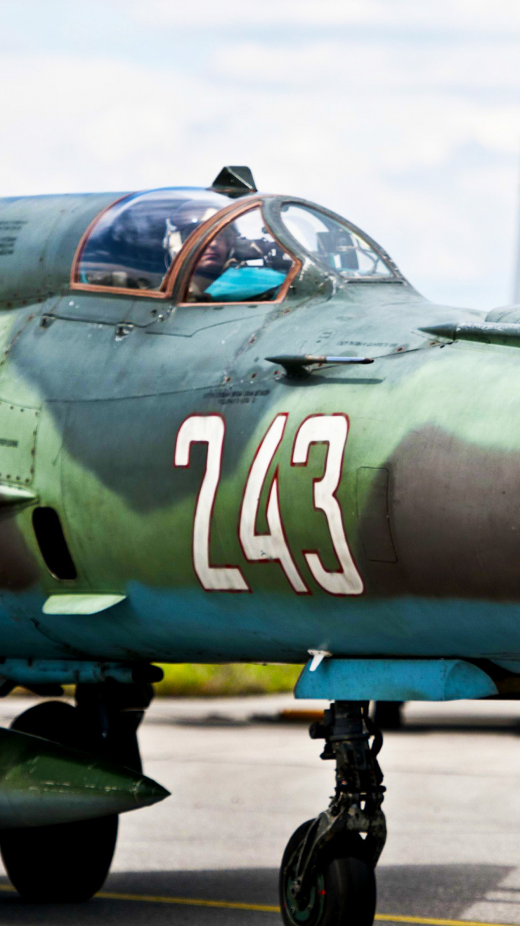 Обои военный самолет, самолеты, самолет, авиация, воздушные силы в разрешении 750x1334