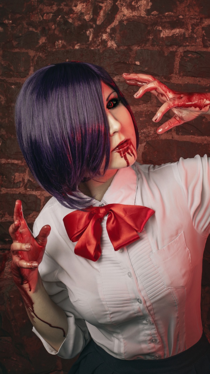 Обои костюм, черный, кровь, волосы, ужас в разрешении 720x1280