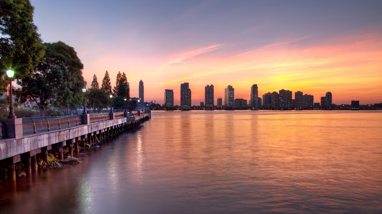 Обои закат, городской пейзаж, город, линия горизонта, сумрак в разрешении 1280x720