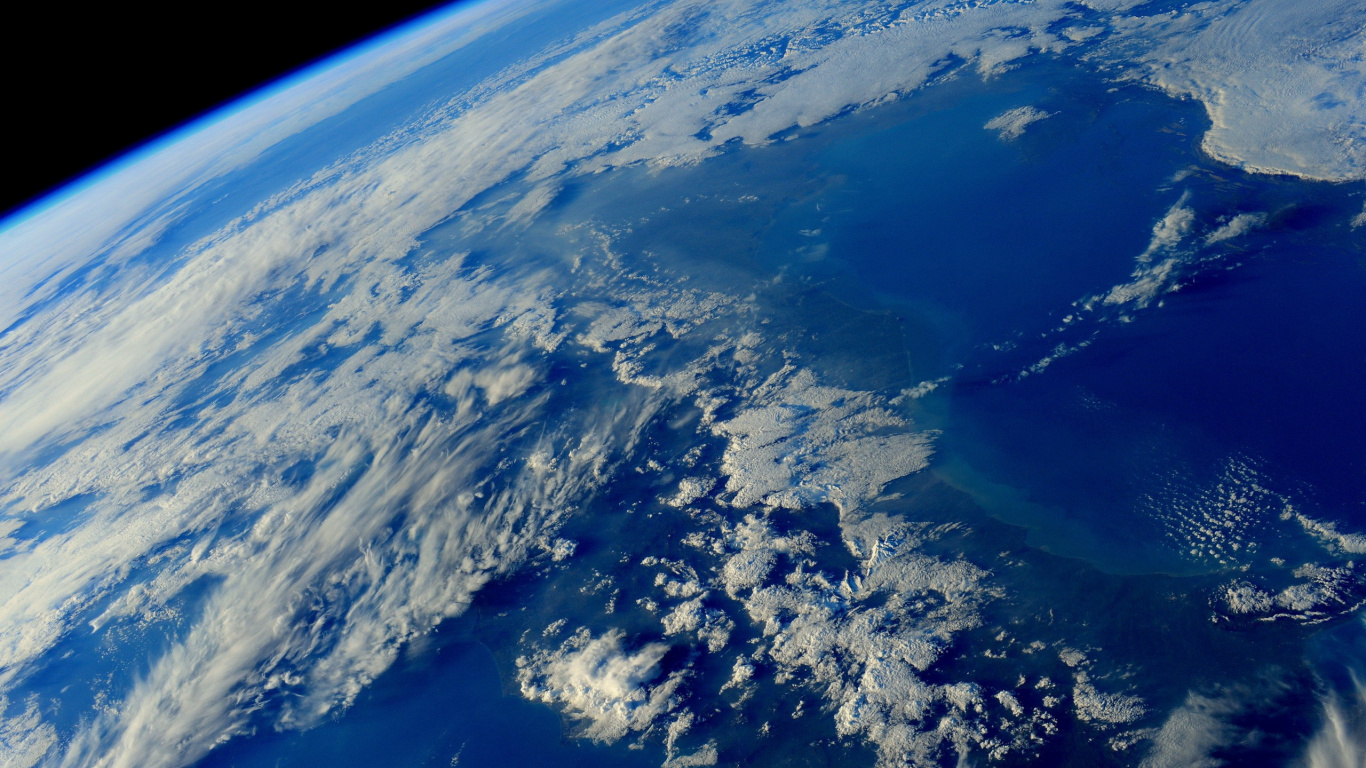 Обои земля, планета, атмосфера земли, поверхность планет, космическое пространство в разрешении 1366x768