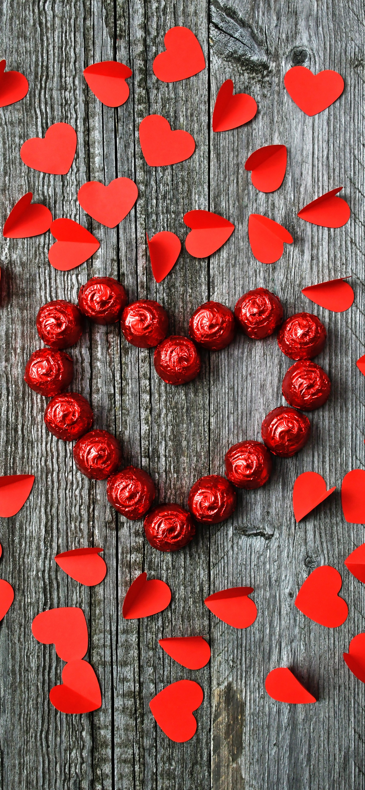 Обои сердце, День Святого Валентина, красный цвет, любовь, растение в разрешении 1242x2688