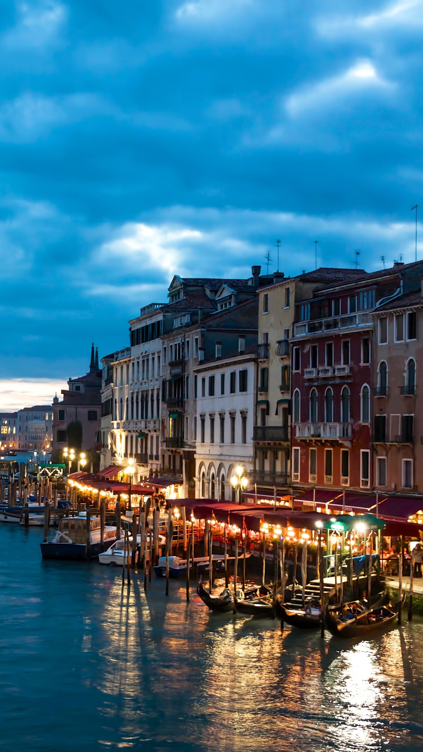 Обои Гранд-канал, мост Риальто, канал, водный путь, городок в разрешении 1440x2560