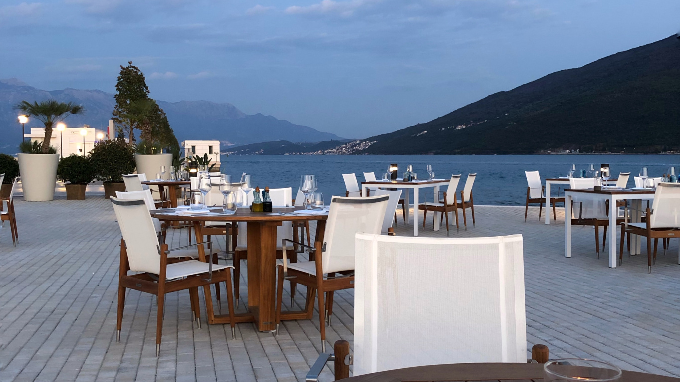 Обои прибежище, пентхаус, крыша, serveware, посуда в разрешении 1366x768