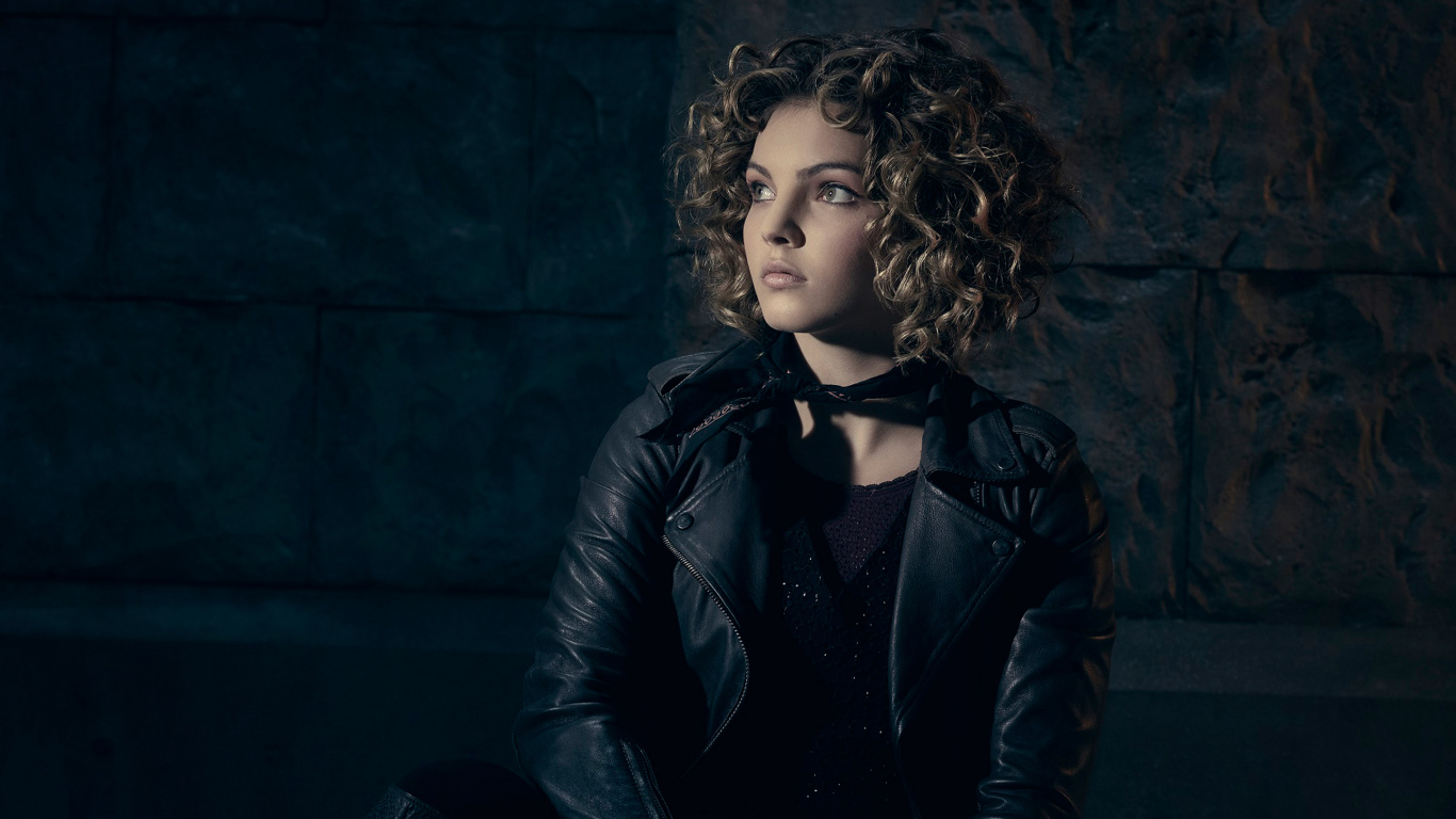 Обои Camren Bicondova, Готэма, Селина Кайл, женщина кошка, Бэтмен в разрешении 1366x768