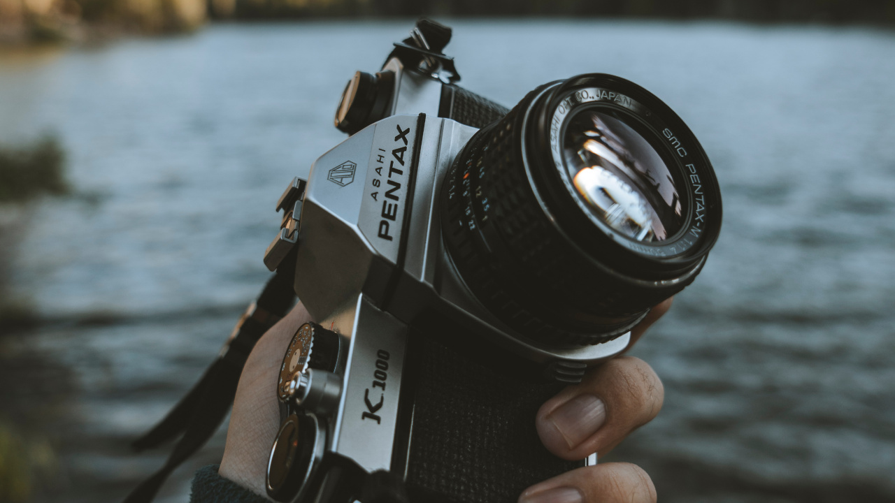 Обои камера, объектив камеры, вода, оптика камеры, водный путь в разрешении 1280x720