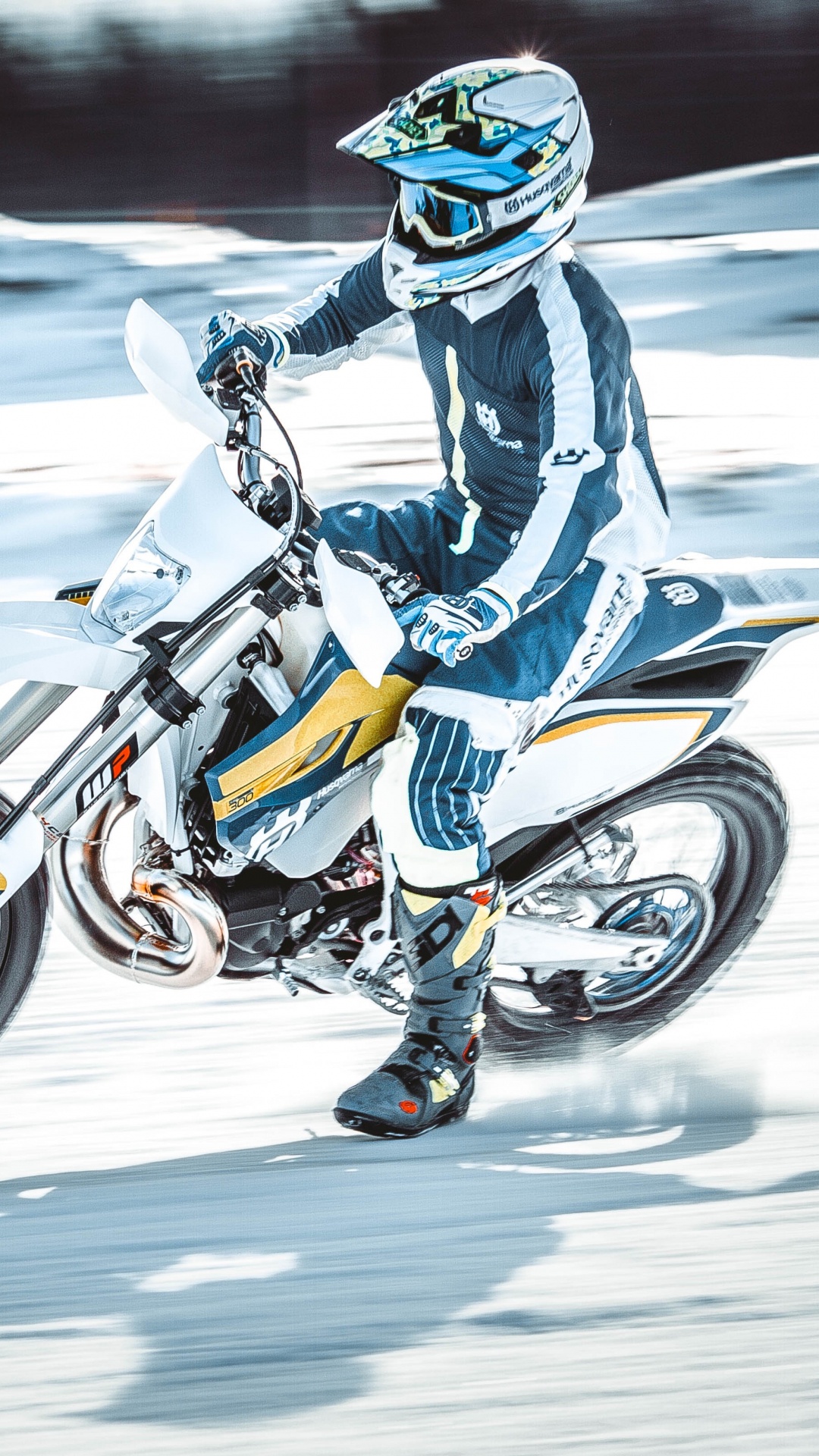 Обои мотоцикл, мотокросс, велосипед, гонки на мотоциклах, мотоциклы Husqvarna в разрешении 1080x1920