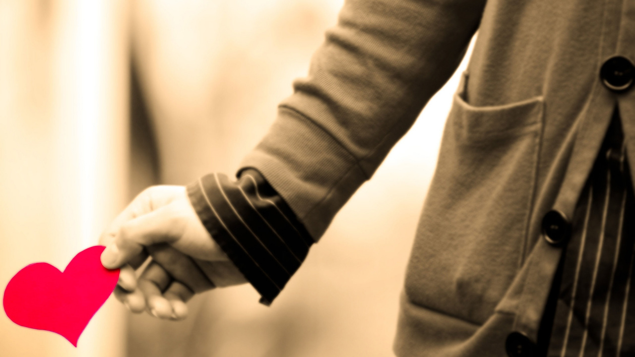 Обои сердце, палец, держась за руки, руки, рука в разрешении 1280x720