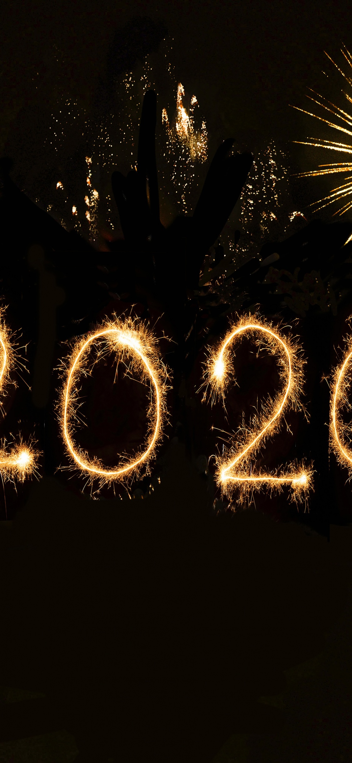 Обои 2020, канун Нового года, салют, полночь, событие в разрешении 1125x2436