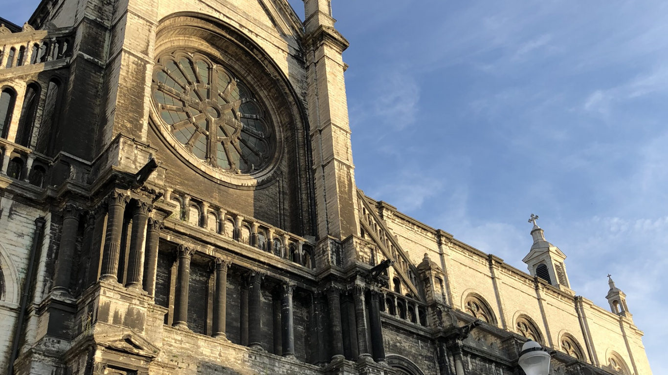 Обои средневековая архитектура, история, собор, Перечисленное здание, архитектура в разрешении 1366x768