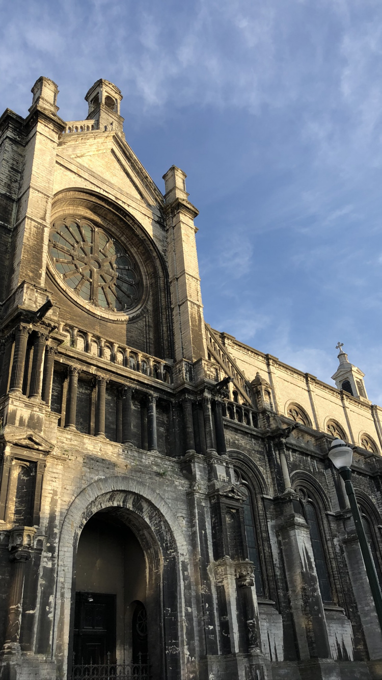 Обои средневековая архитектура, история, собор, Перечисленное здание, архитектура в разрешении 750x1334