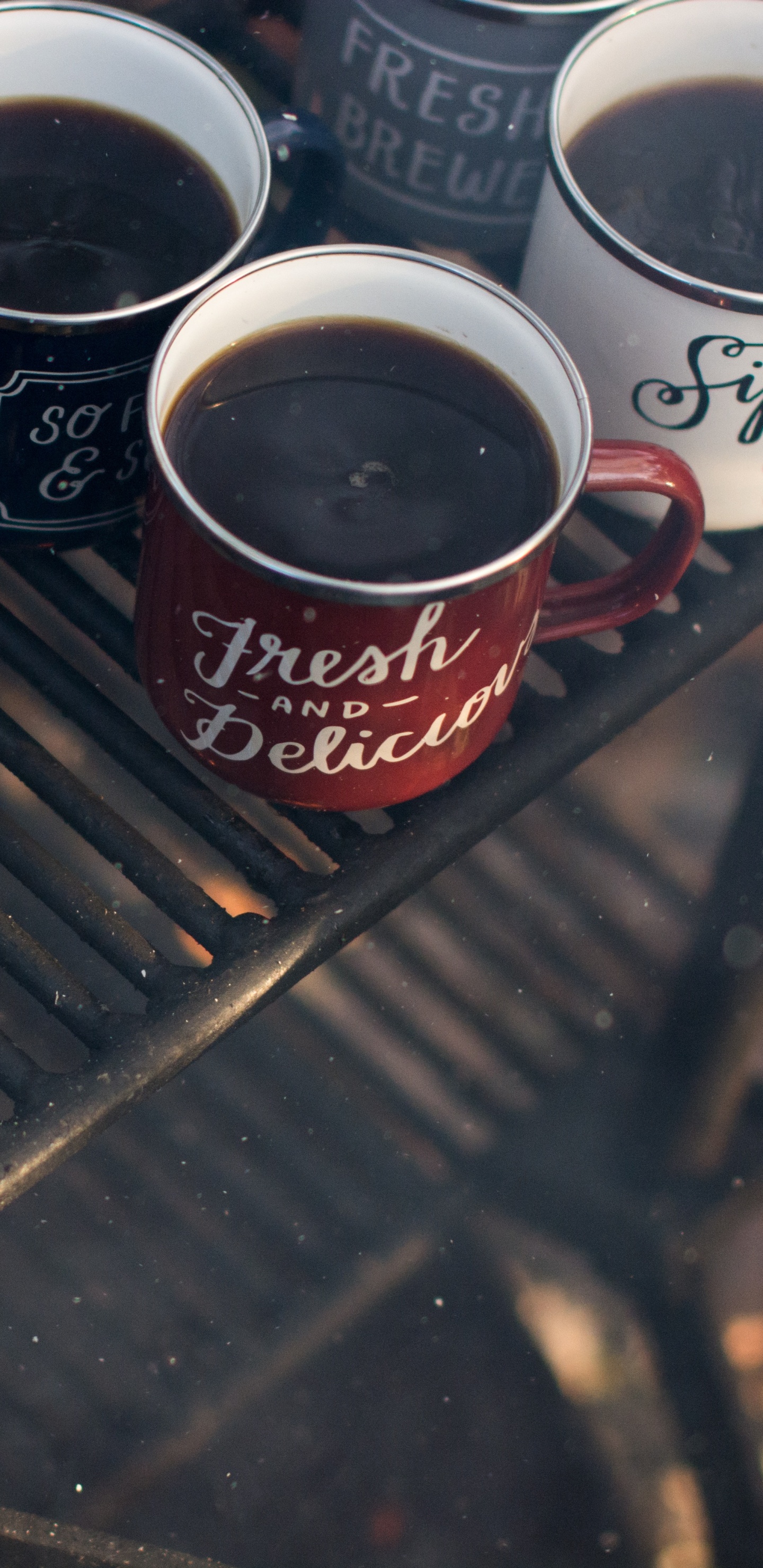 Обои Кемпинг, кофейная чашка, пиво, туризм, кофе в разрешении 1440x2960