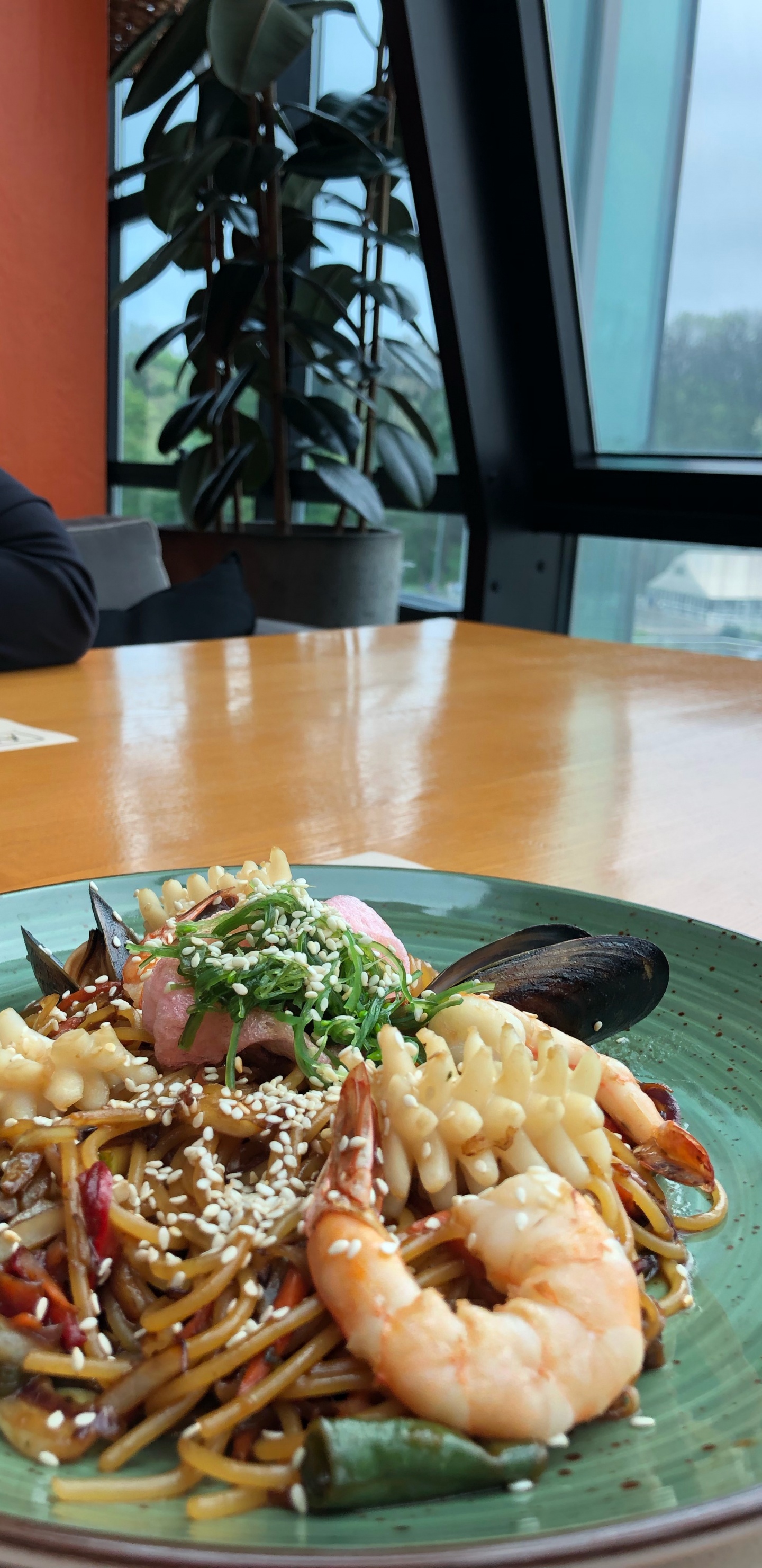 Обои итальянская кухня, Тайская кухня, вегетарианская кухня, китайская кухня, лапша в разрешении 1440x2960