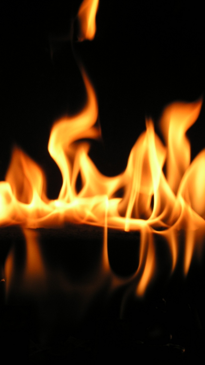 Обои пламя, огонь, тепло, темнота, наложение текстуры в разрешении 720x1280