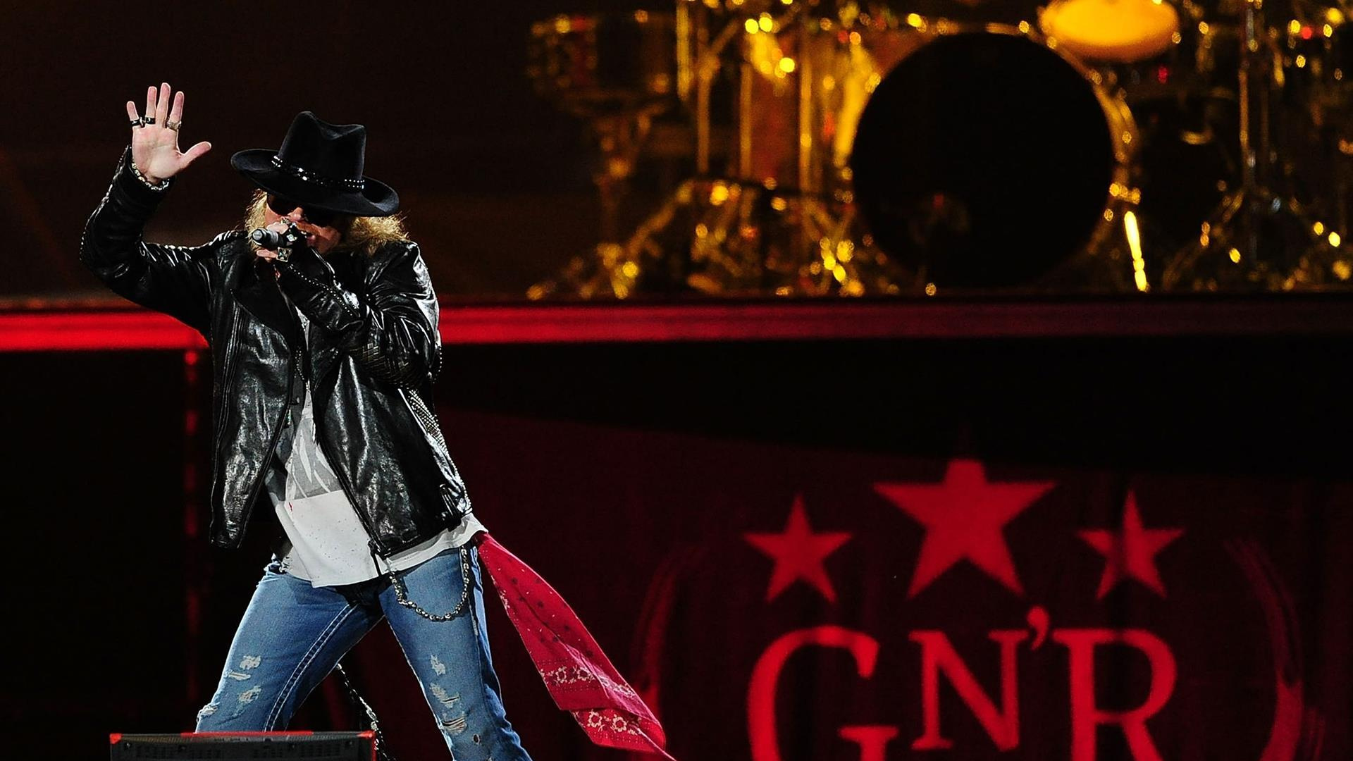 Обои Guns N Roses, Представление, развлечение, этап, театральное искусство в разрешении 1920x1080