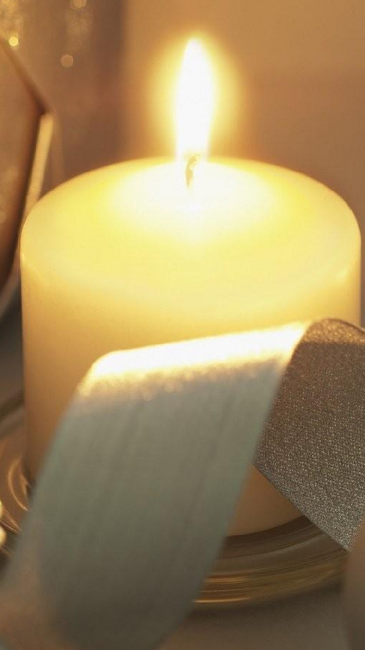 Обои Рождественский день, праздник, свеча, освещение, натюрморт в разрешении 750x1334