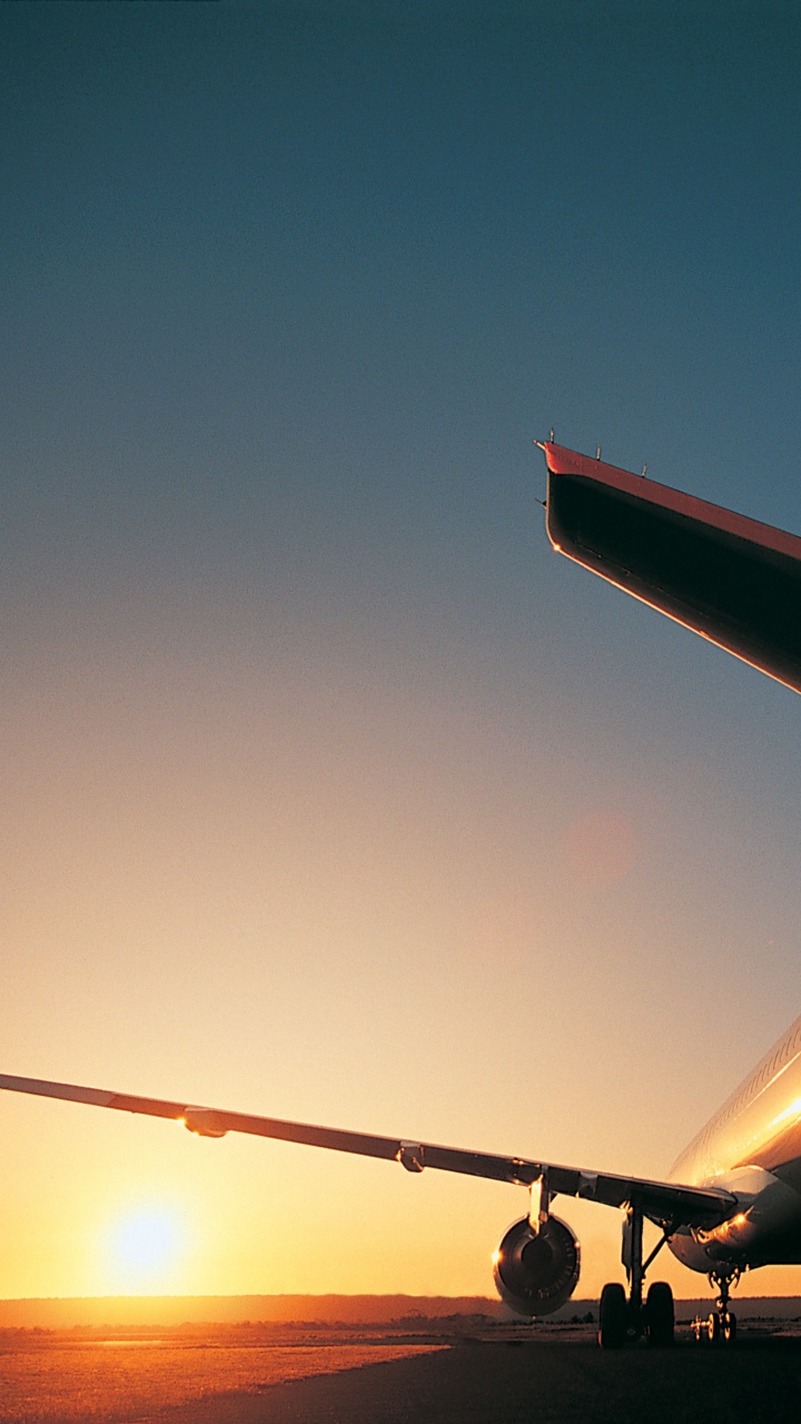 Обои самолет, самолеты, авиация, авиалайнер, авиакомпания в разрешении 720x1280