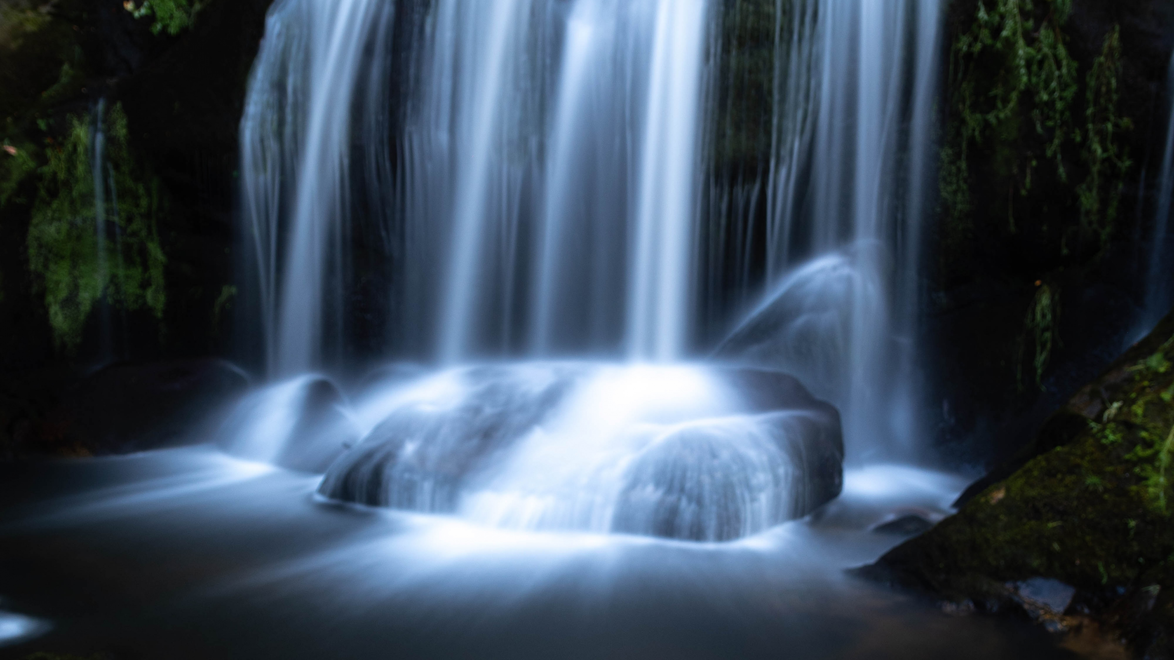 Обои водопад, водоем, гидроресурсы, природный ландшафт, природа в разрешении 3840x2160