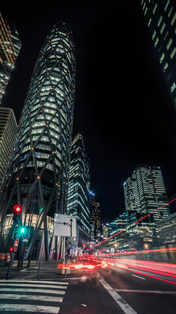 Обои город, ночь, городской район, ориентир, небоскреб в разрешении 750x1334