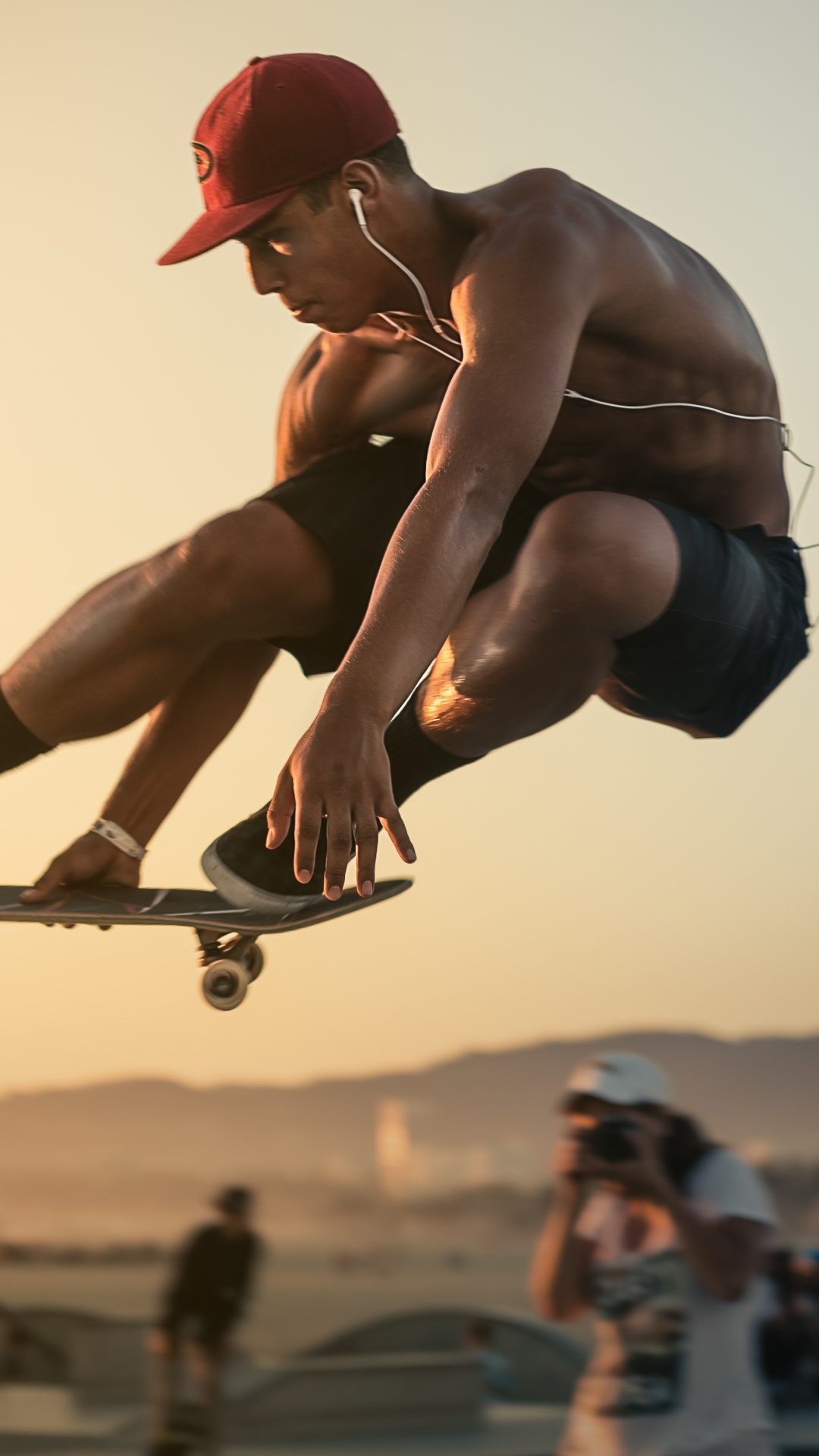 Обои скейтборд, скейтбординг, экстремальный вид спорта, boardsport, скейтбордист в разрешении 1080x1920