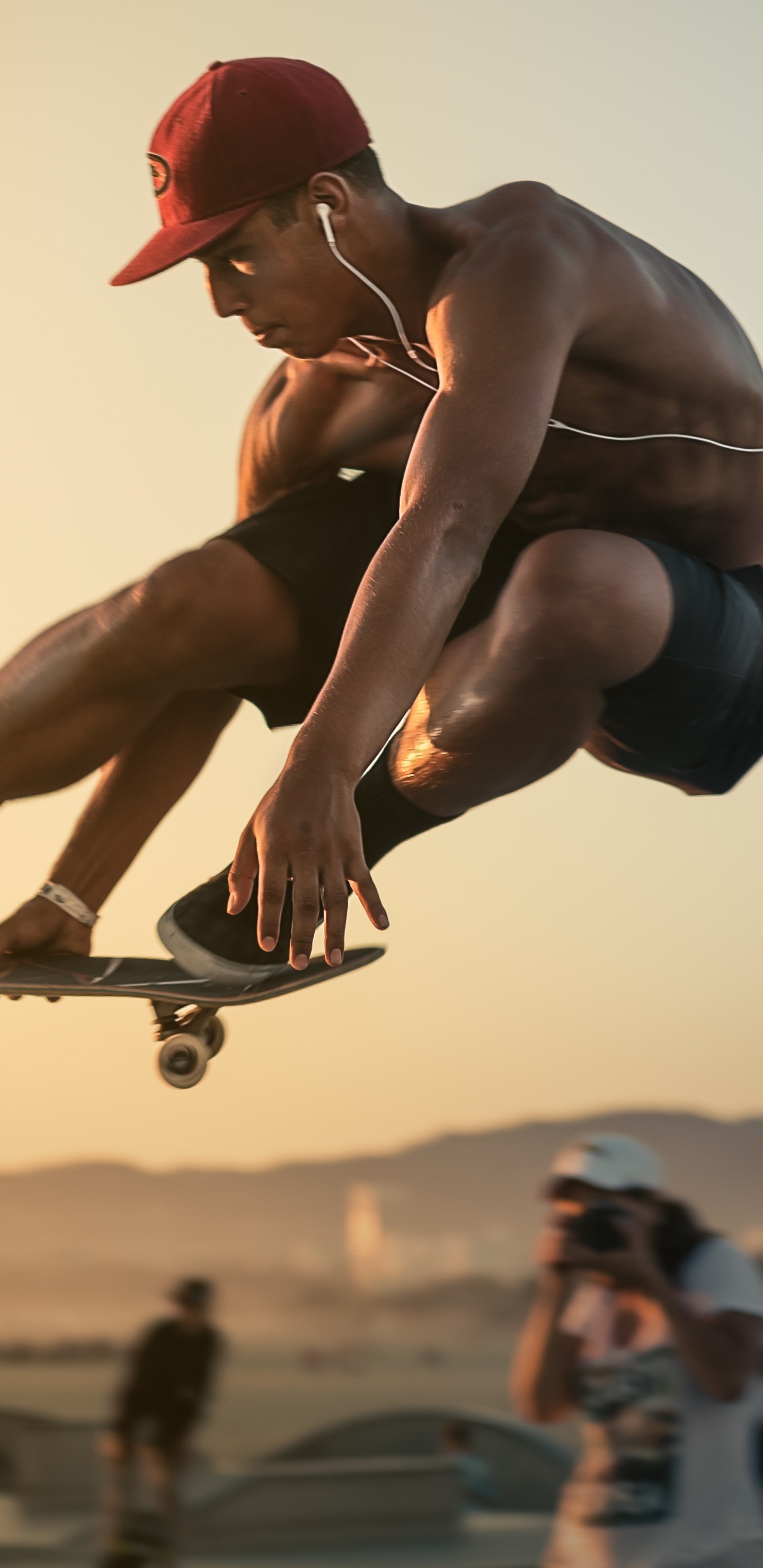 Обои скейтборд, скейтбординг, экстремальный вид спорта, boardsport, скейтбордист в разрешении 1440x2960