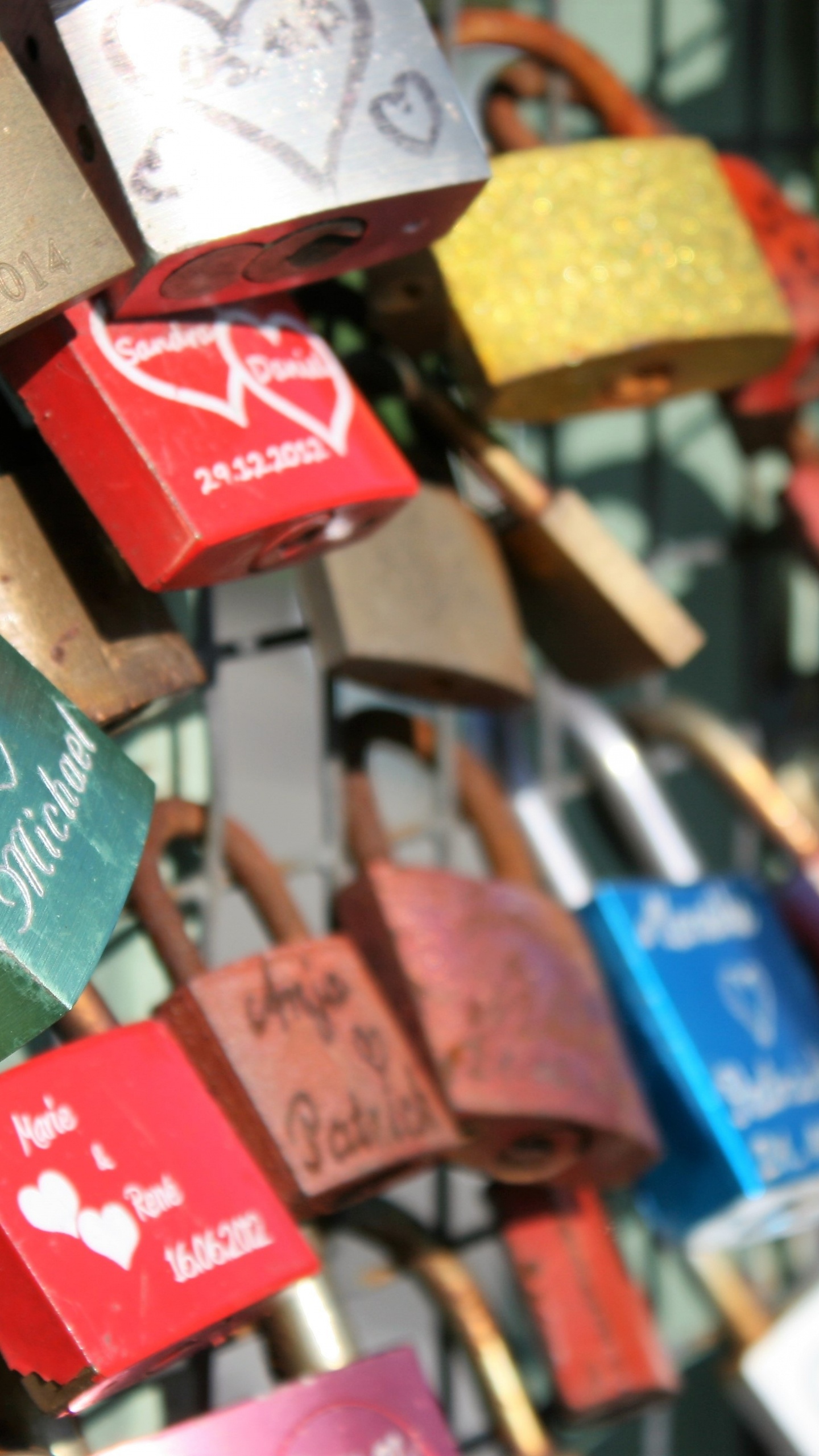 Обои замок навесной, материальное свойство, замок, продажа, любовь в разрешении 1440x2560