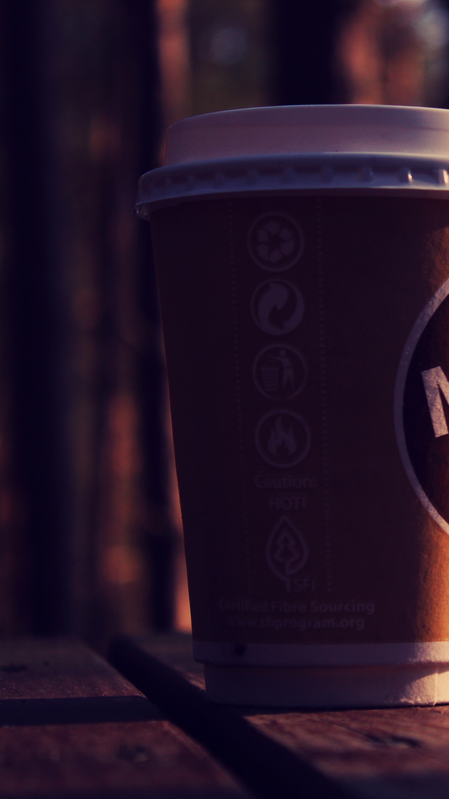 Обои капучино, кофейня, кофейная чашка, чашка, напиток в разрешении 1440x2560