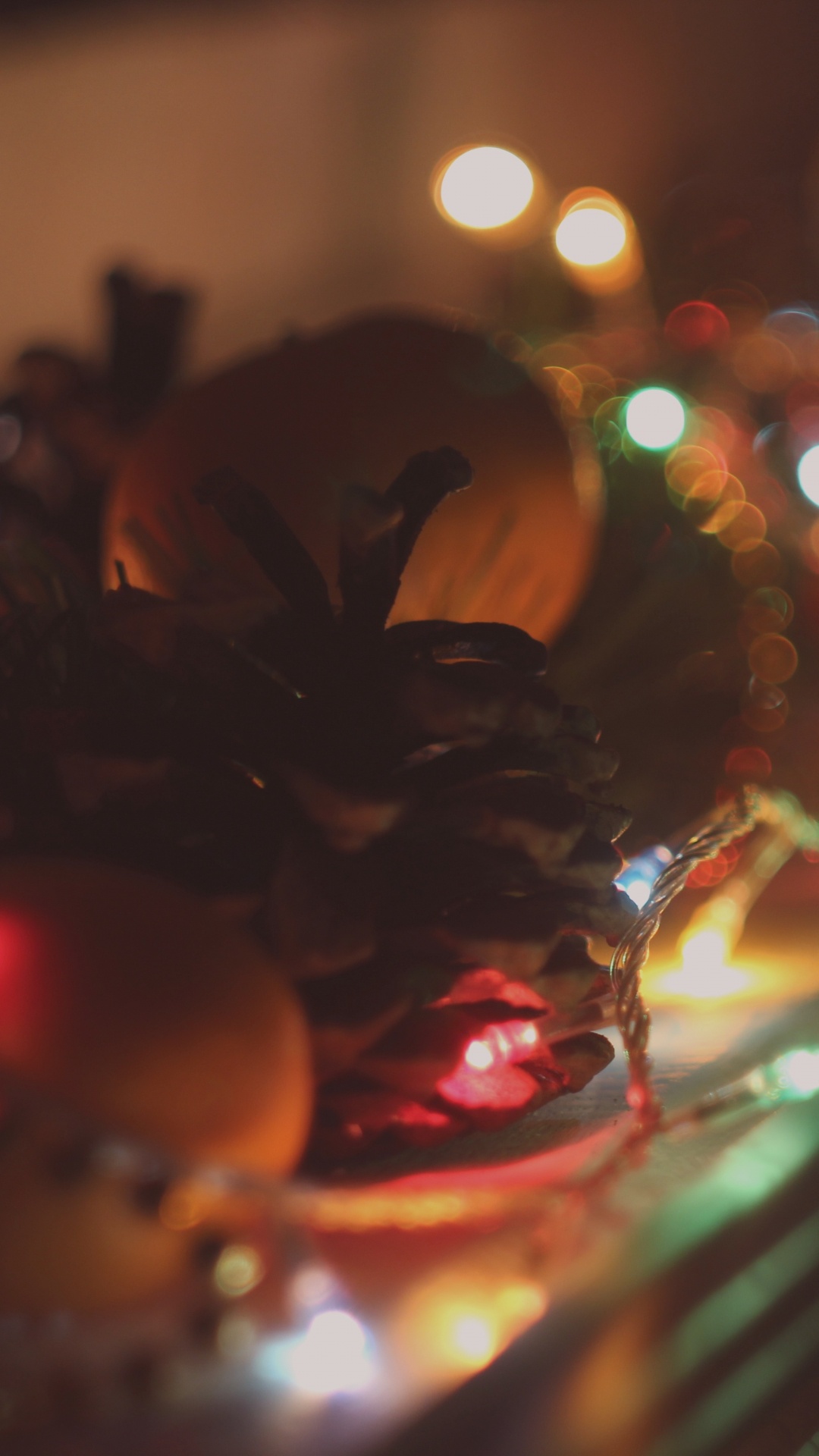 Обои Рождественские огни, свет, освещение, ночь, темнота в разрешении 1080x1920