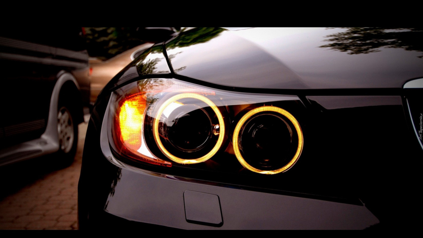 Обои авто, фара, автомобильное освещение, свет, автомобильные запчасти в разрешении 1366x768