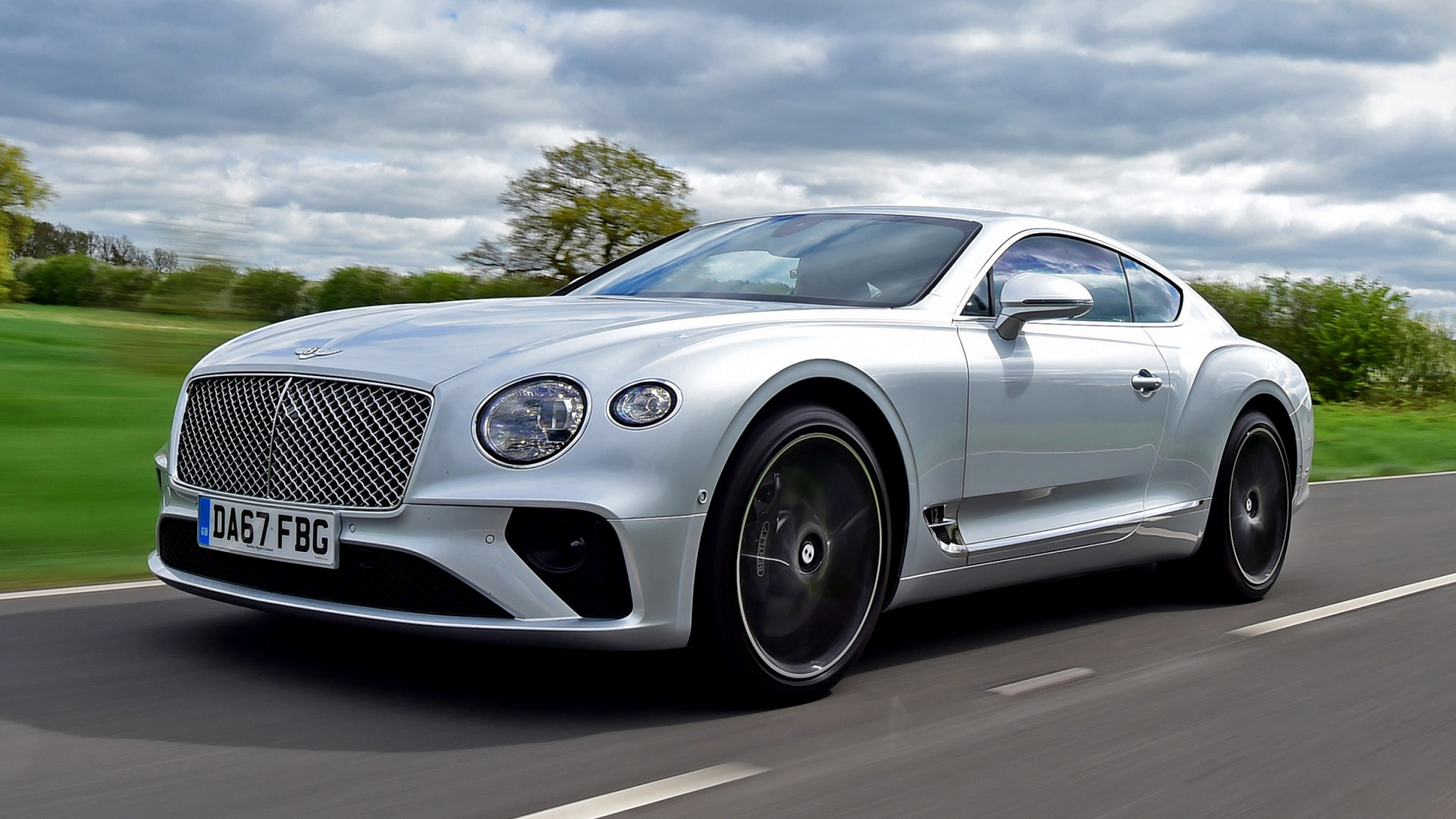 Обои Bentley континентальный GT 2018, Бентли континентальный GTC, Бентли, авто, Гранд туреры в разрешении 1920x1080