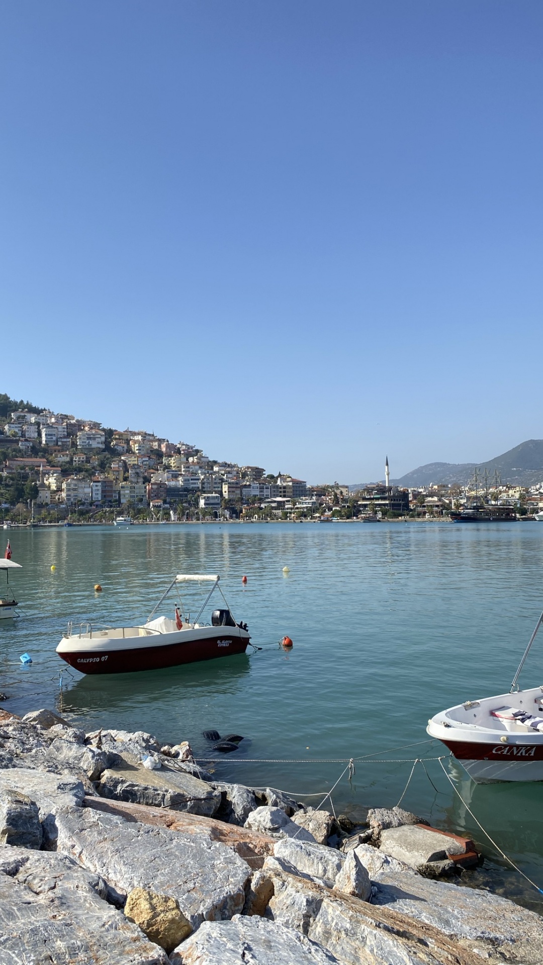 Обои кизилкуле, лодка, яхта, вода, судно в разрешении 1080x1920