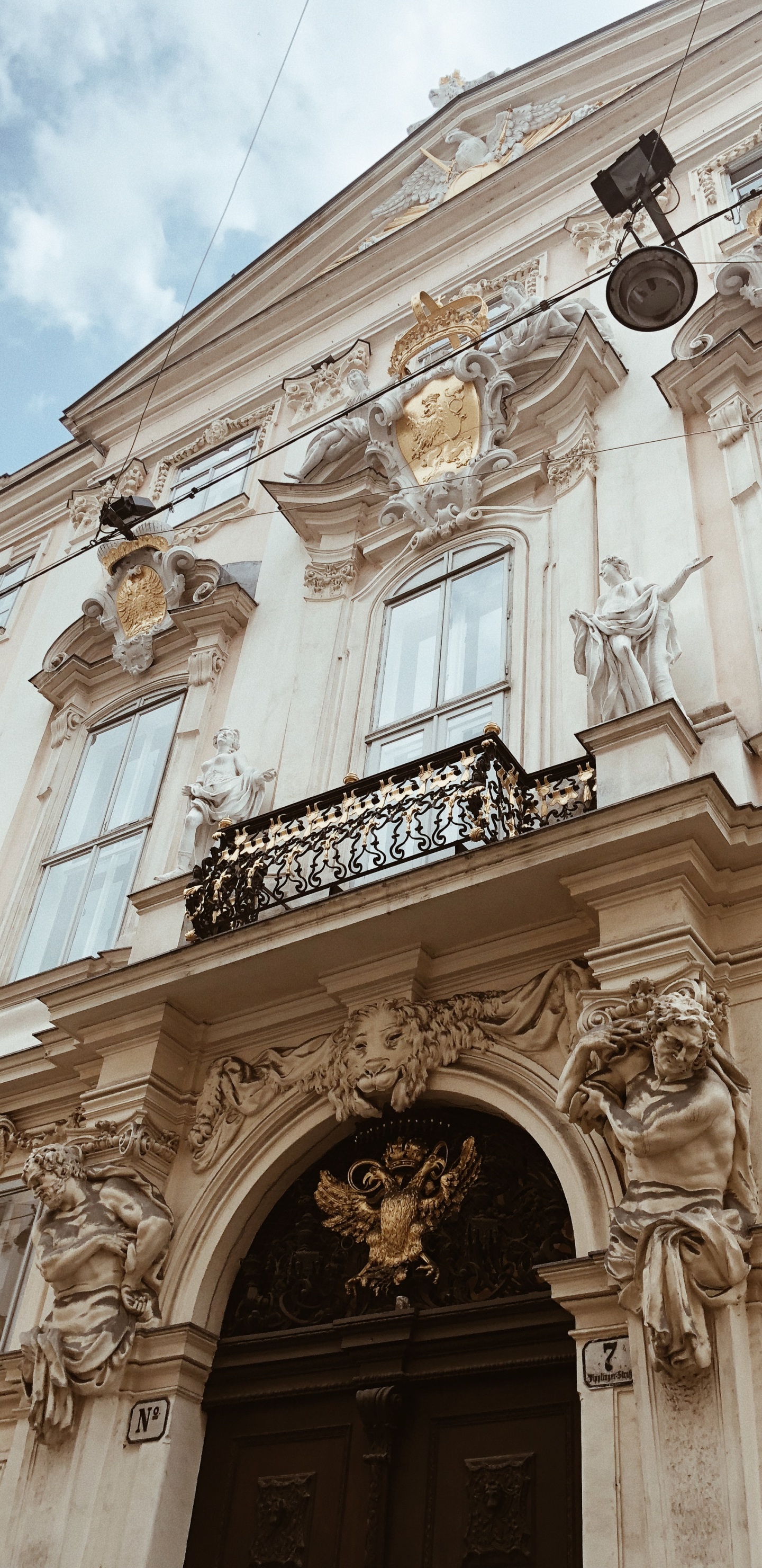 Обои ориентир, классическая архитектура, фасад, архитектура, формование в разрешении 1440x2960