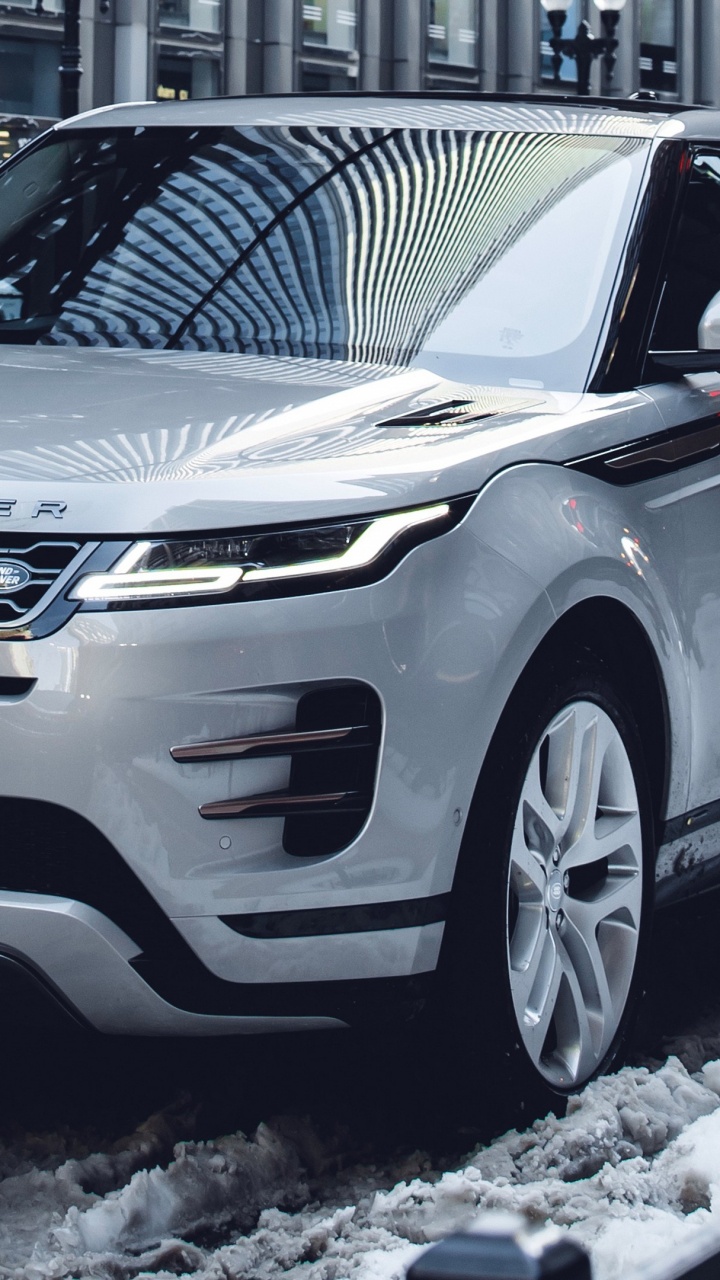 Обои Land Rover Range Rover Evoque 2021 года в разрешении 720x1280