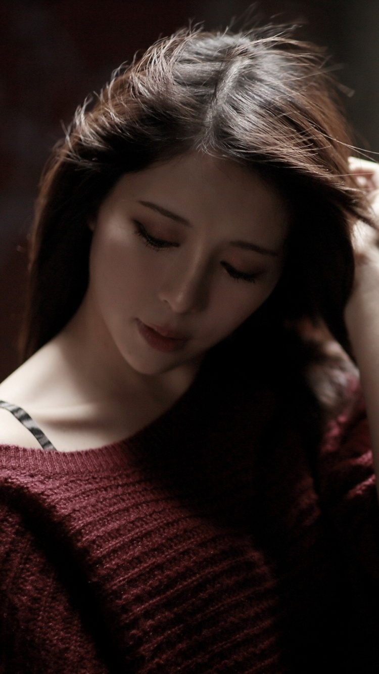 Обои красота, модель, музыкант, каштановые волосы, женщина в разрешении 750x1334