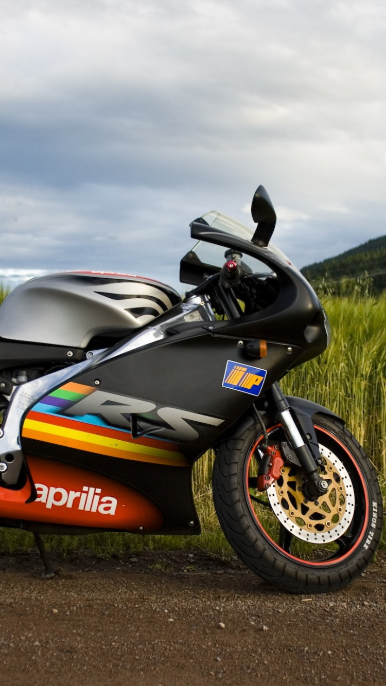 Обои априлия, мотоцикл, aprilia rs125, aprilia rsv4, априлия 50 рупий в разрешении 750x1334