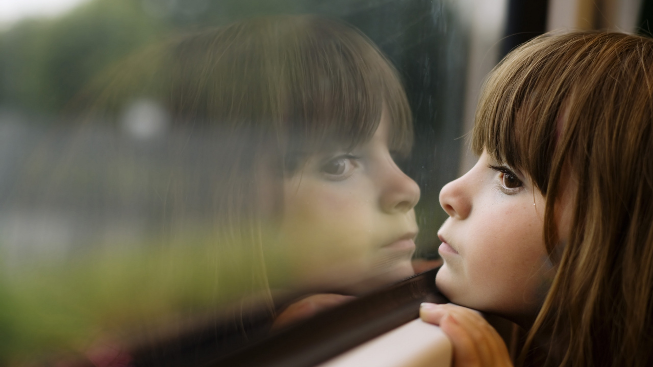 Обои ребенок, щека, эмоция, семья, девушка в разрешении 1280x720