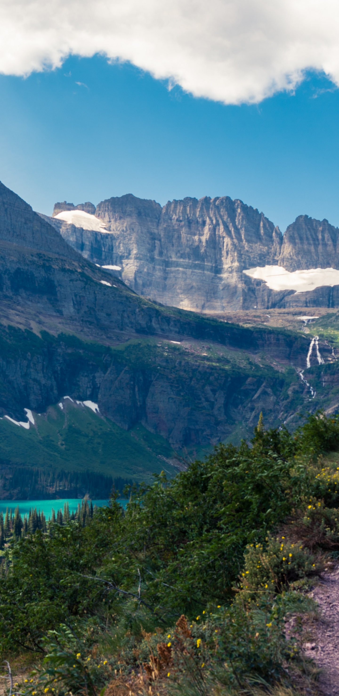 Обои Весенние каникулы в Монтане, Ледник Гриннел, сиг, горный курорт сига, Йеллоустонский Национальный парк в разрешении 1440x2960
