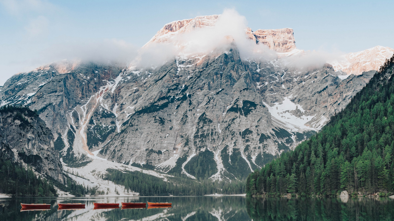 Обои горный рельеф, пейзажи гор, нагорье, водоем, озеро в разрешении 1366x768