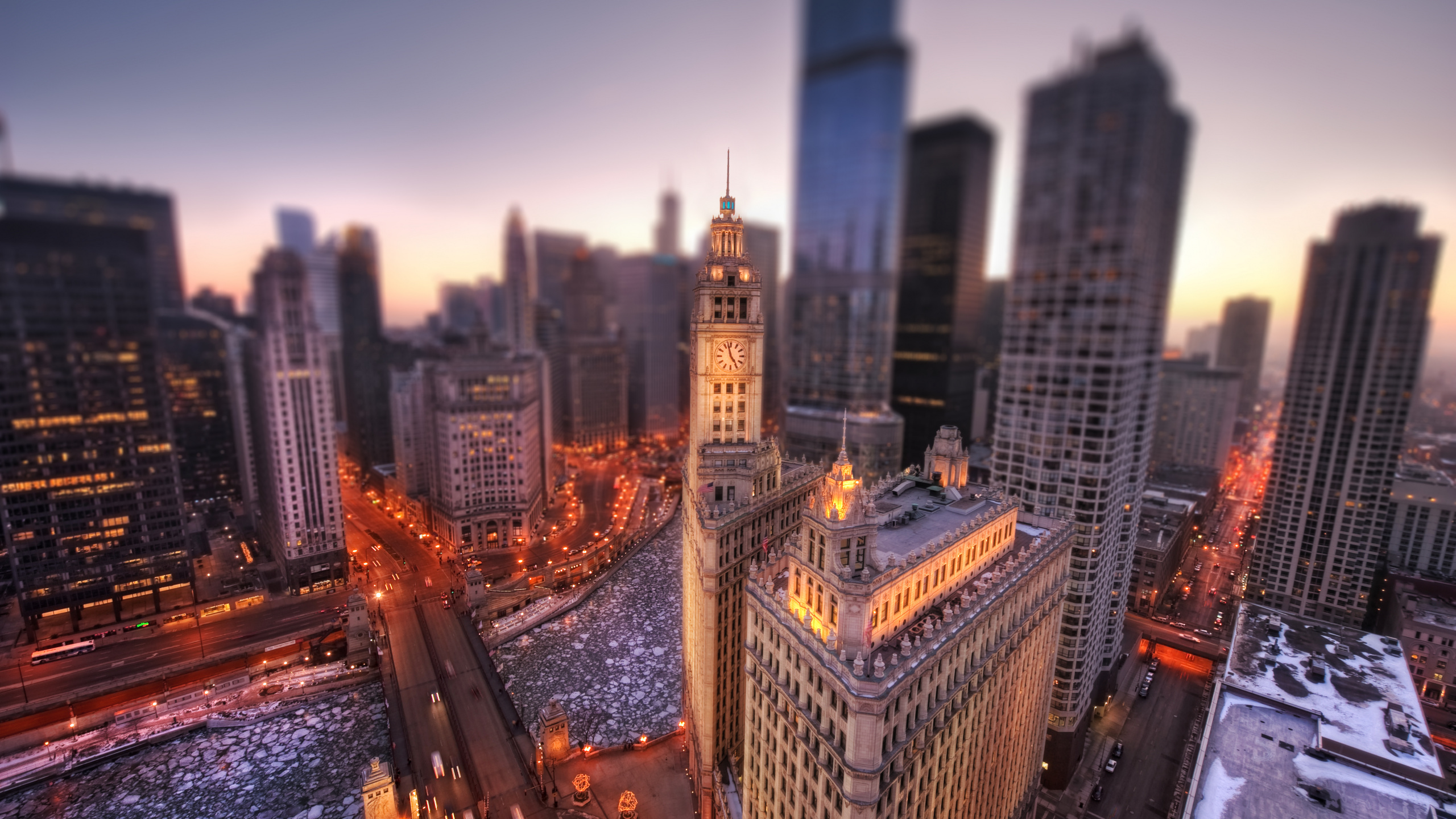 Обои Чикаго, здание, город, городской пейзаж, метрополия в разрешении 2560x1440