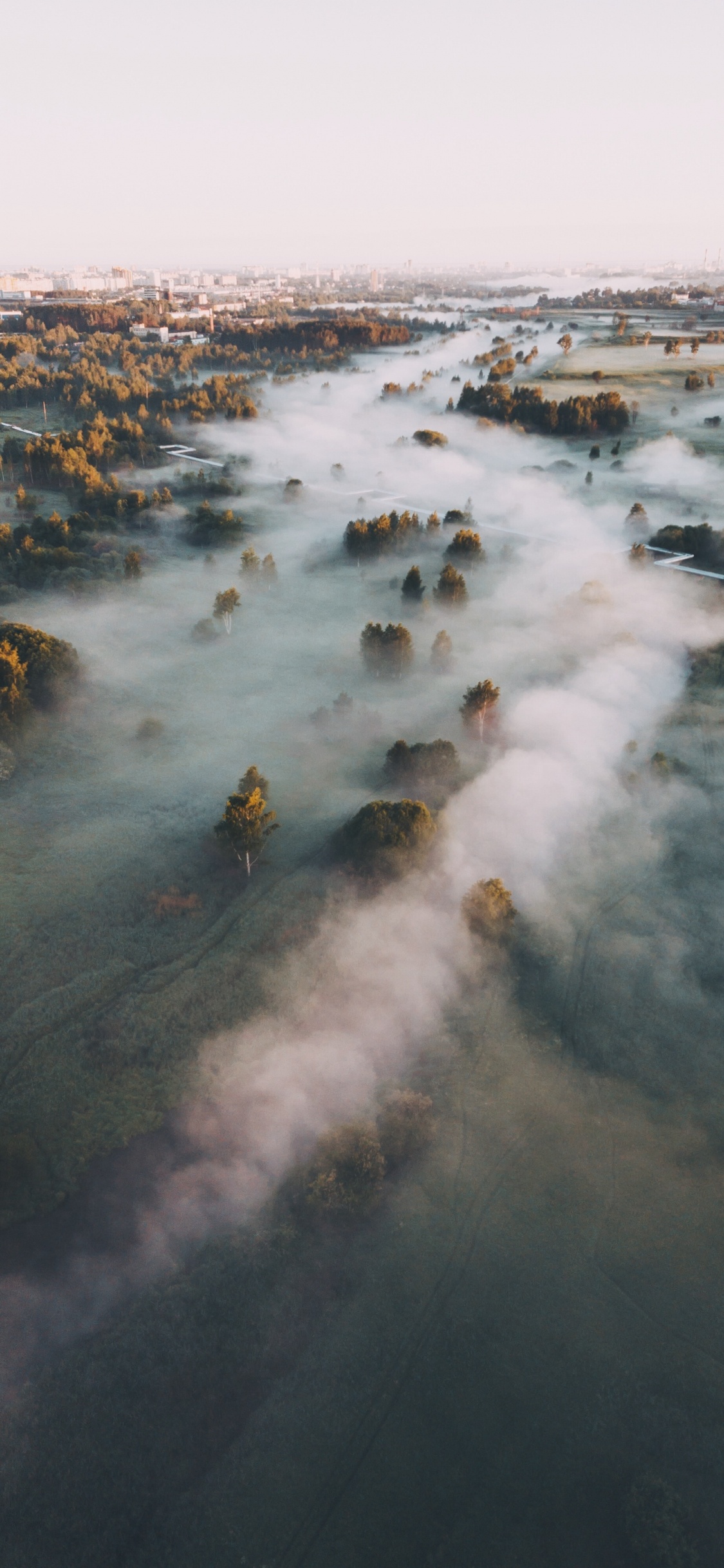 Обои вода, море, океан, берег, отражение в разрешении 1125x2436